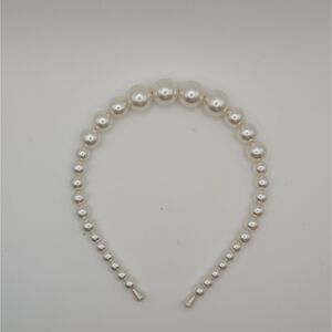 Elegant Faux Pearl Beaded Headband White Hair Accessory for Women Classic Style